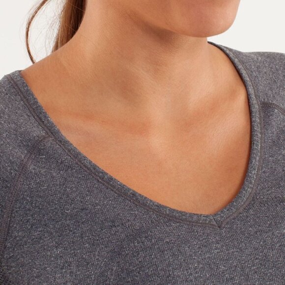Lululemon Run: Swiftly Tech V Neck - Picture 4 of 13